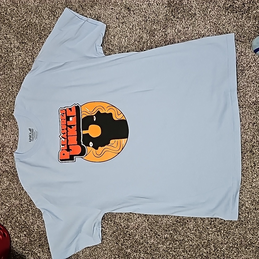 Nwot Pleasures Unkle mens T-Shirt in size XL